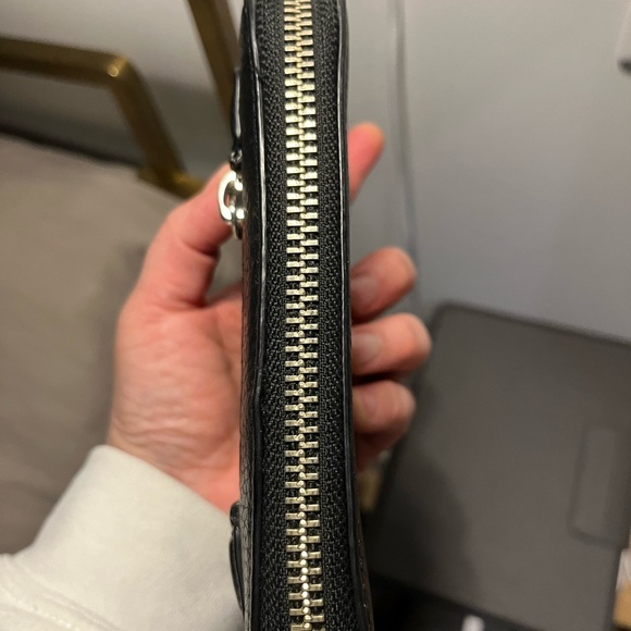 Marc Jacobs Wallet - Picture 7 of 9